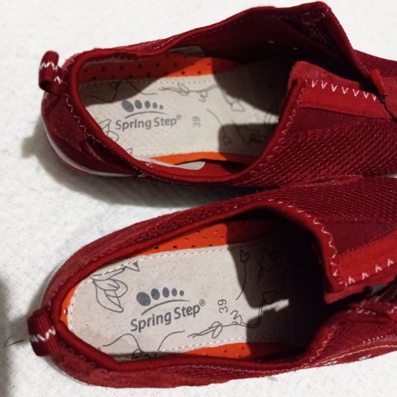 Red Spring Step Racer Shoes - Picture 6 of 10